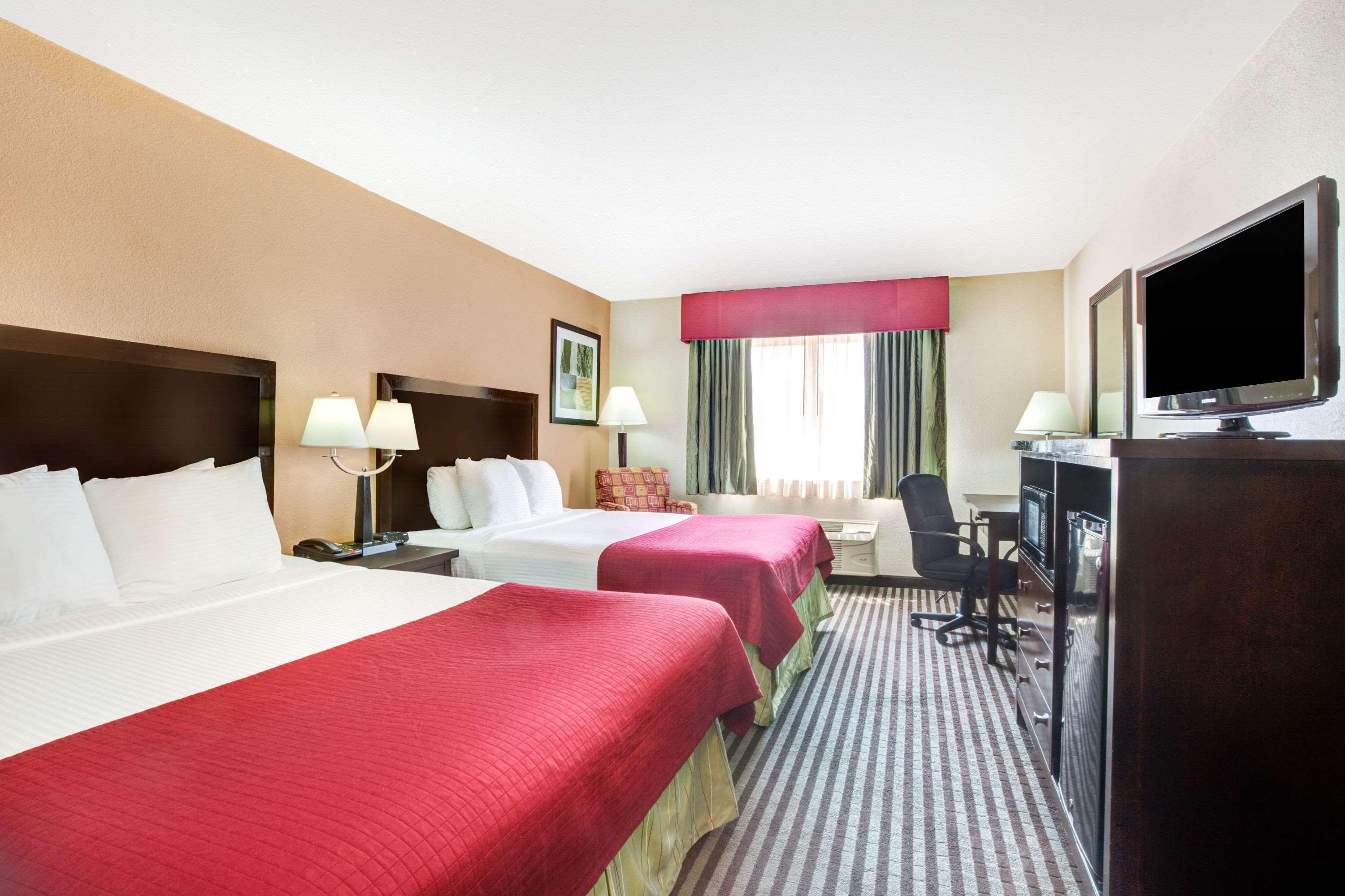 Baymont By Wyndham Dallas/ Love Field Экстерьер фото